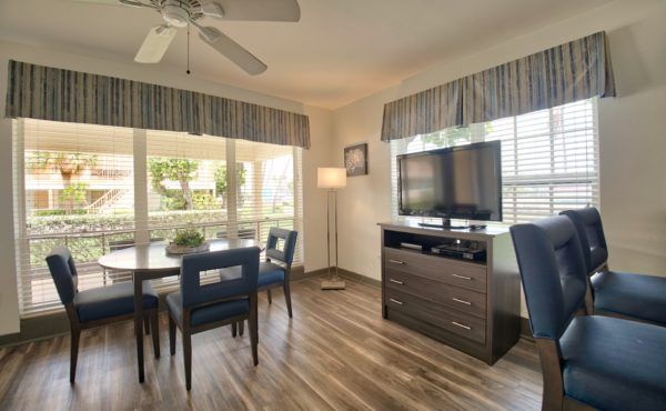 Dover House Resort