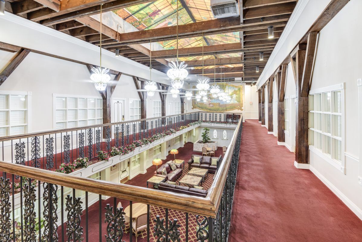 Plaza Suite Hotel