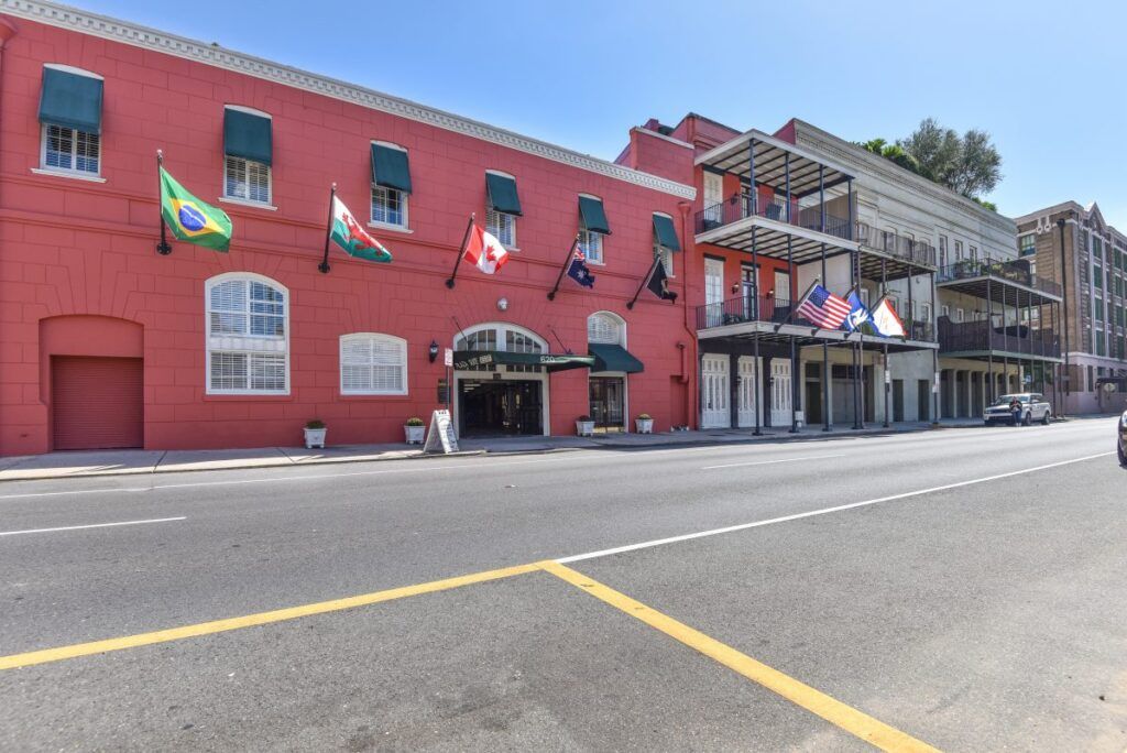 Plaza Suite Hotel