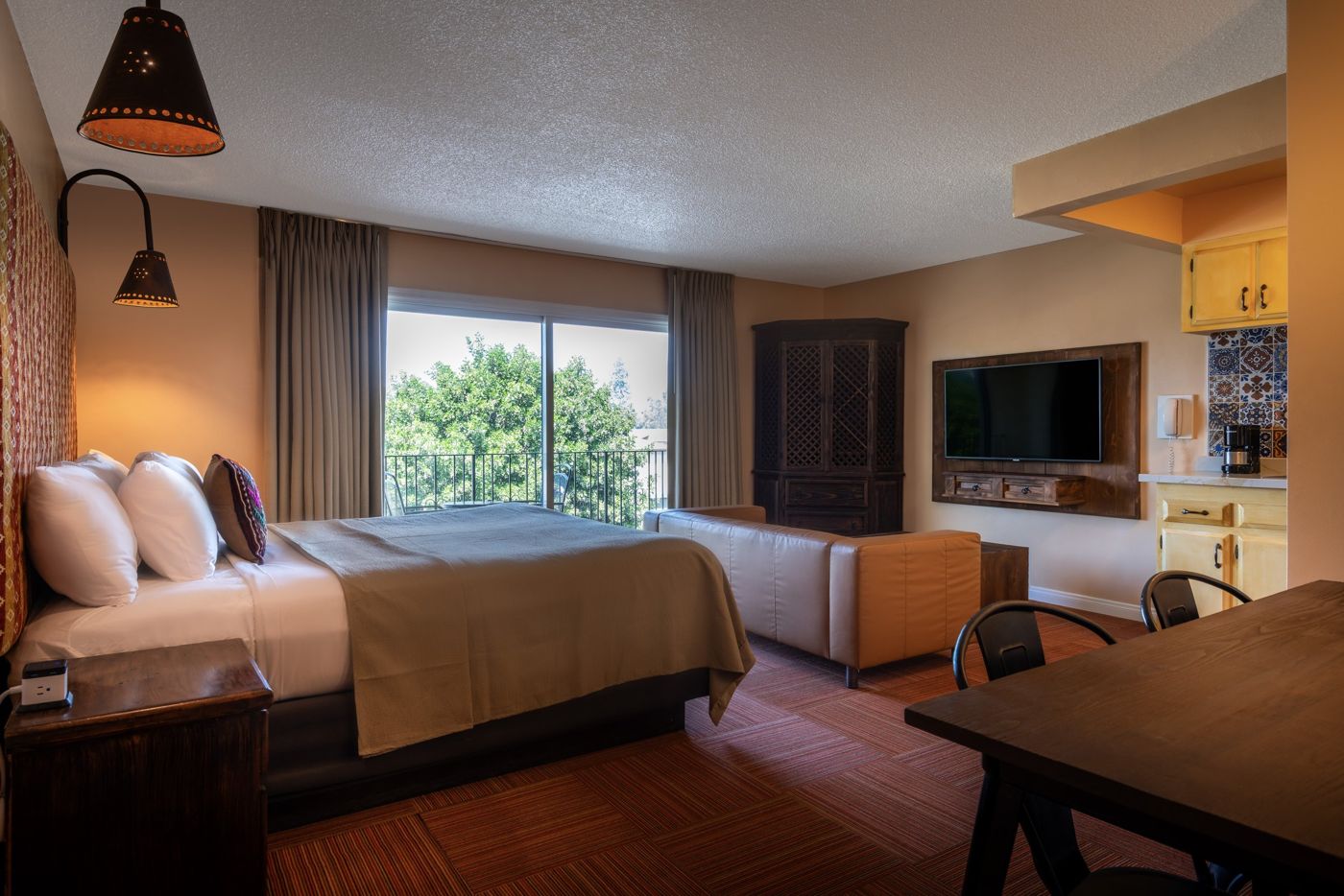 Hotel Pepper Tree