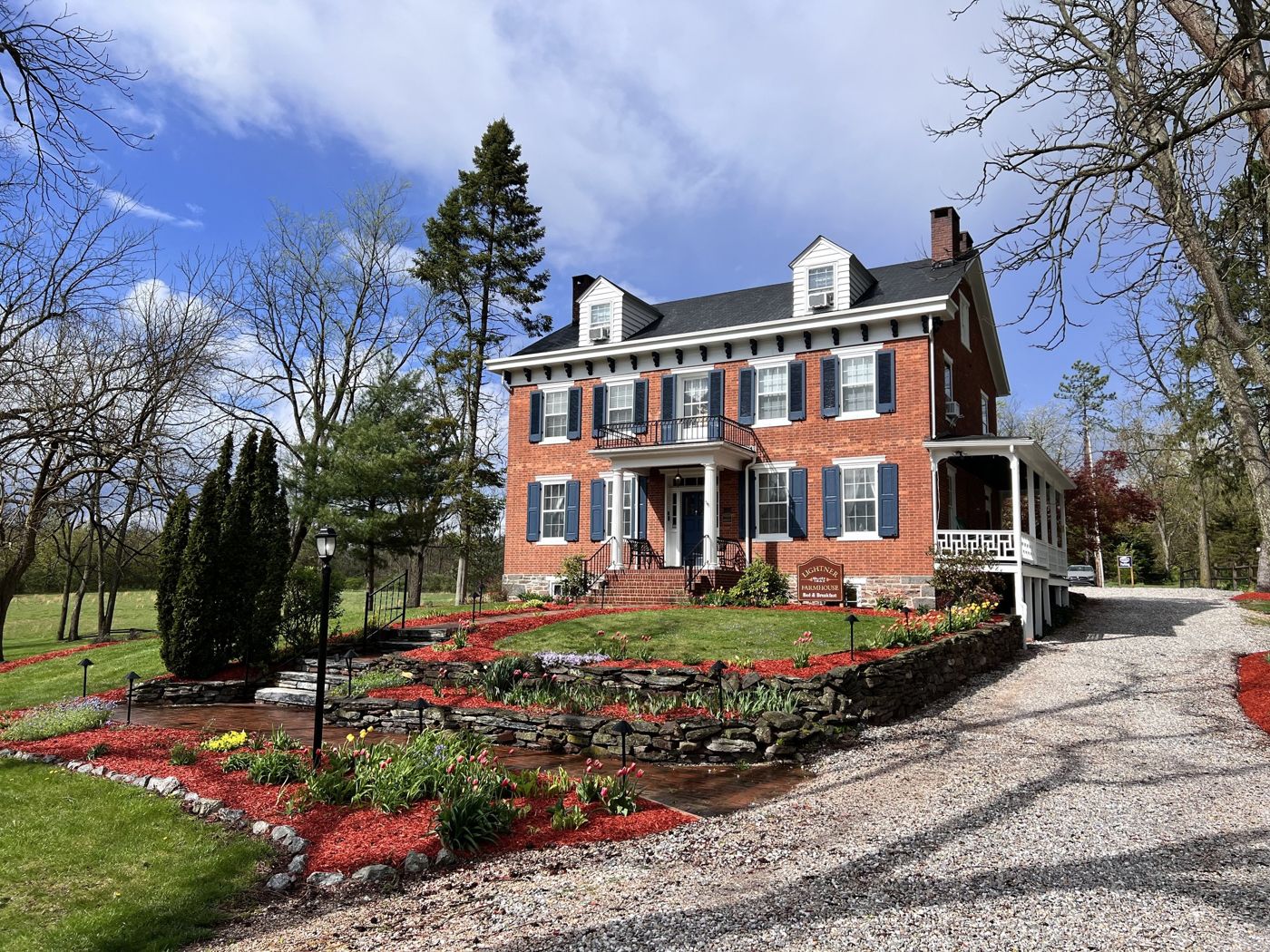 Lightner Farmhouse Bed & Breakfast
