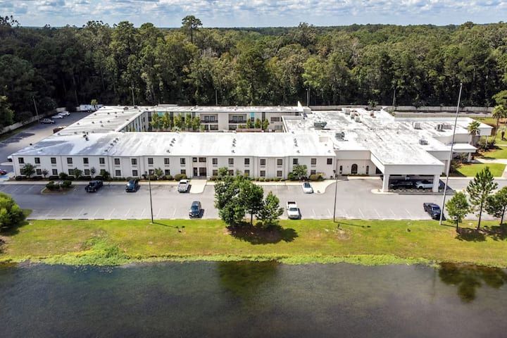 Clarks Inn Savannah Airport