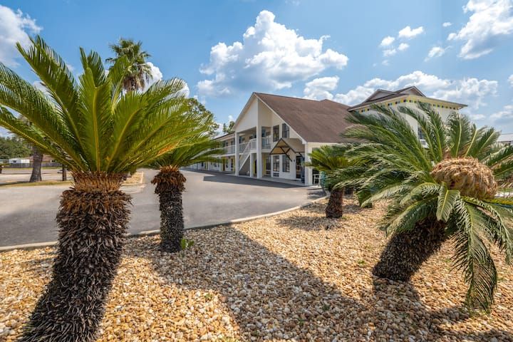 Days Inn