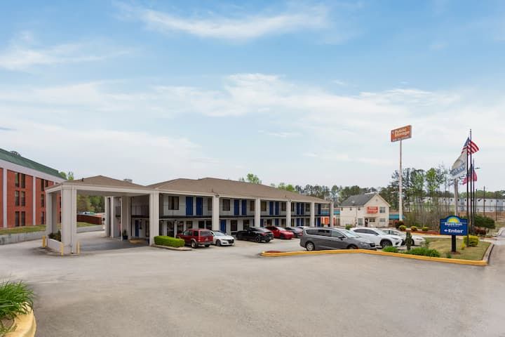 Days Inn by Wyndham Douglasville-Atlanta-Fairburn Road