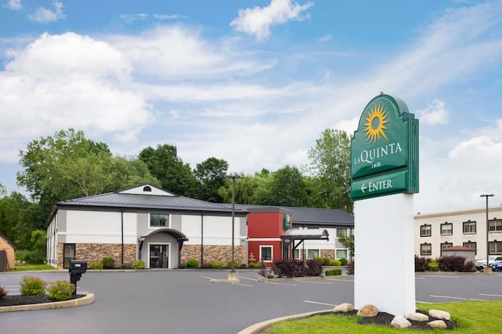 La Quinta Inn Buffalo Airport