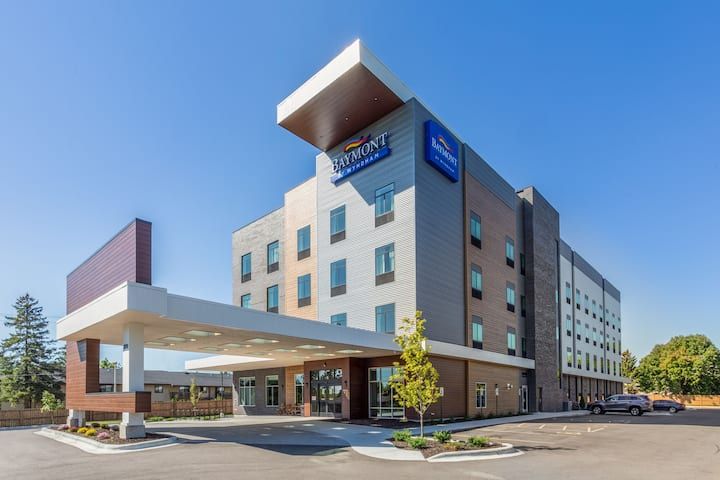 Baymont Inn & Suites