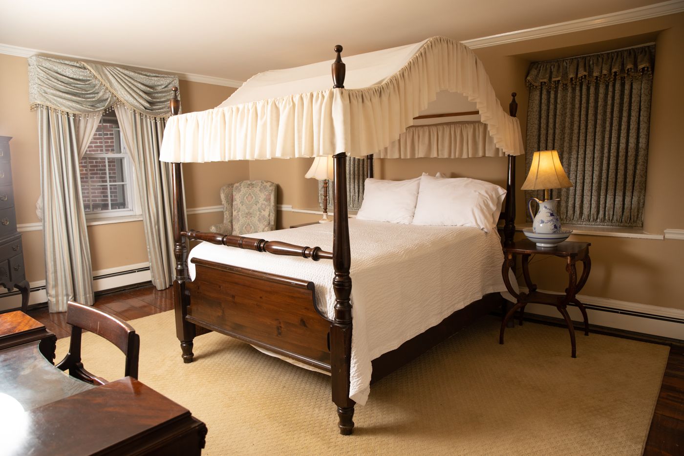 Plumsteadville inn