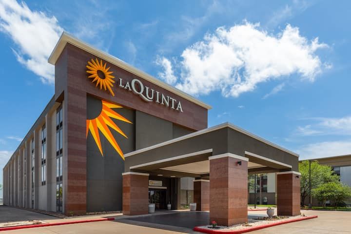 La Quinta Inn & Suites Houston Stafford Sugarland