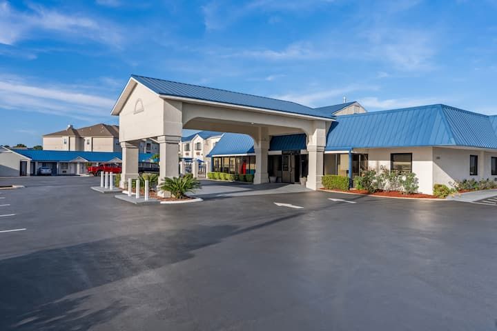 Days Inn