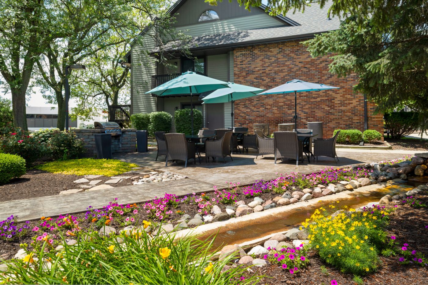 Eastland Suites Hotel & Conference Center