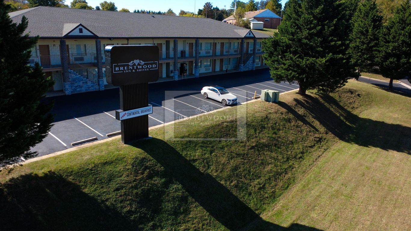 Brentwood Inn & Suites