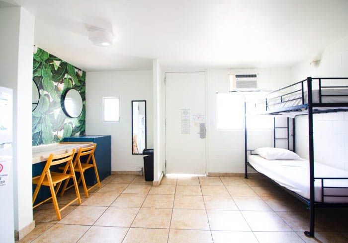 Waikiki Beachside Hostel