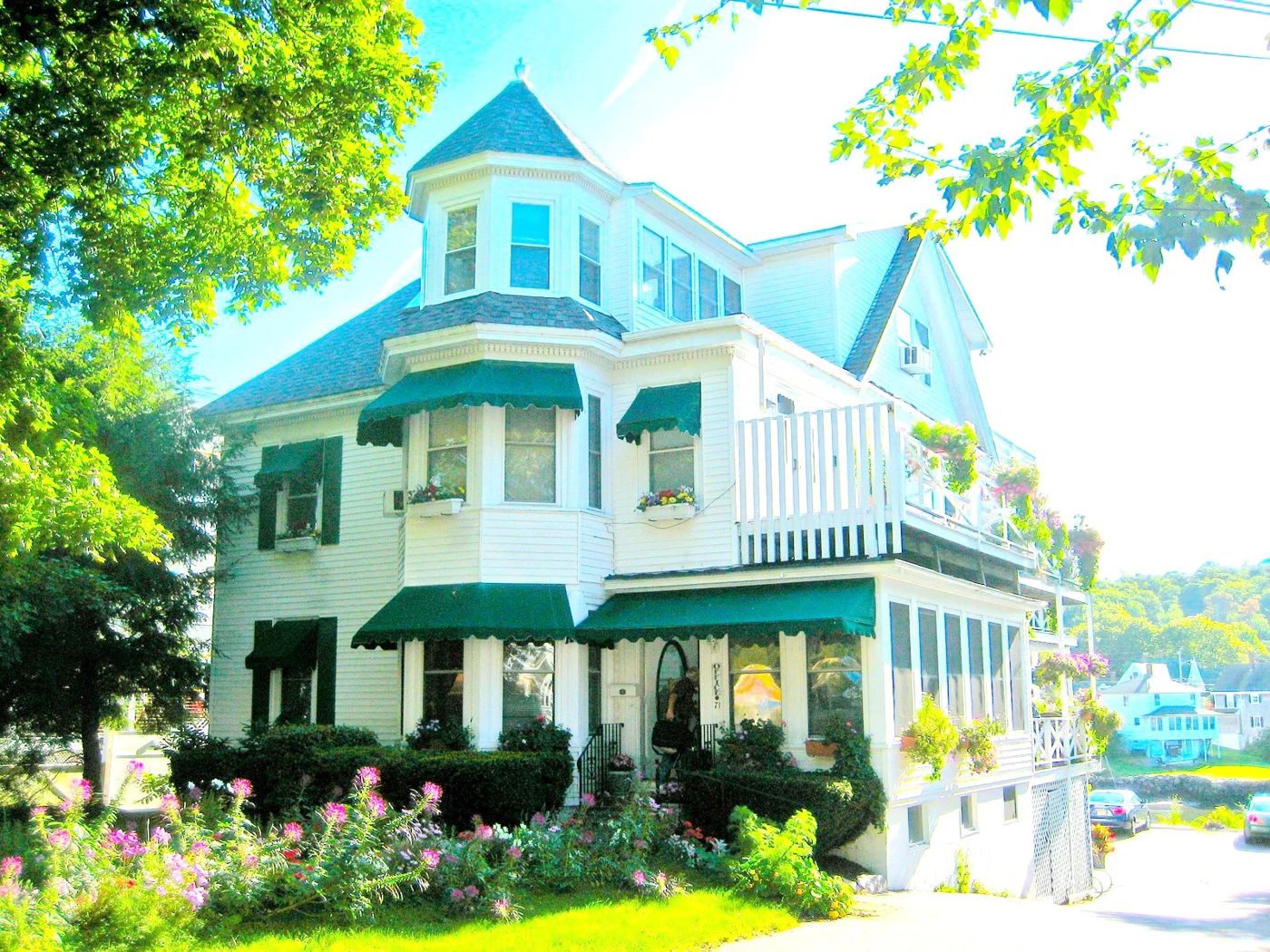 Harbour Towne Inn on the Waterfront