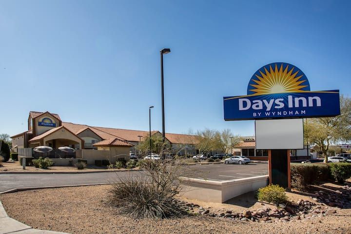 Days Inn Phoenix
