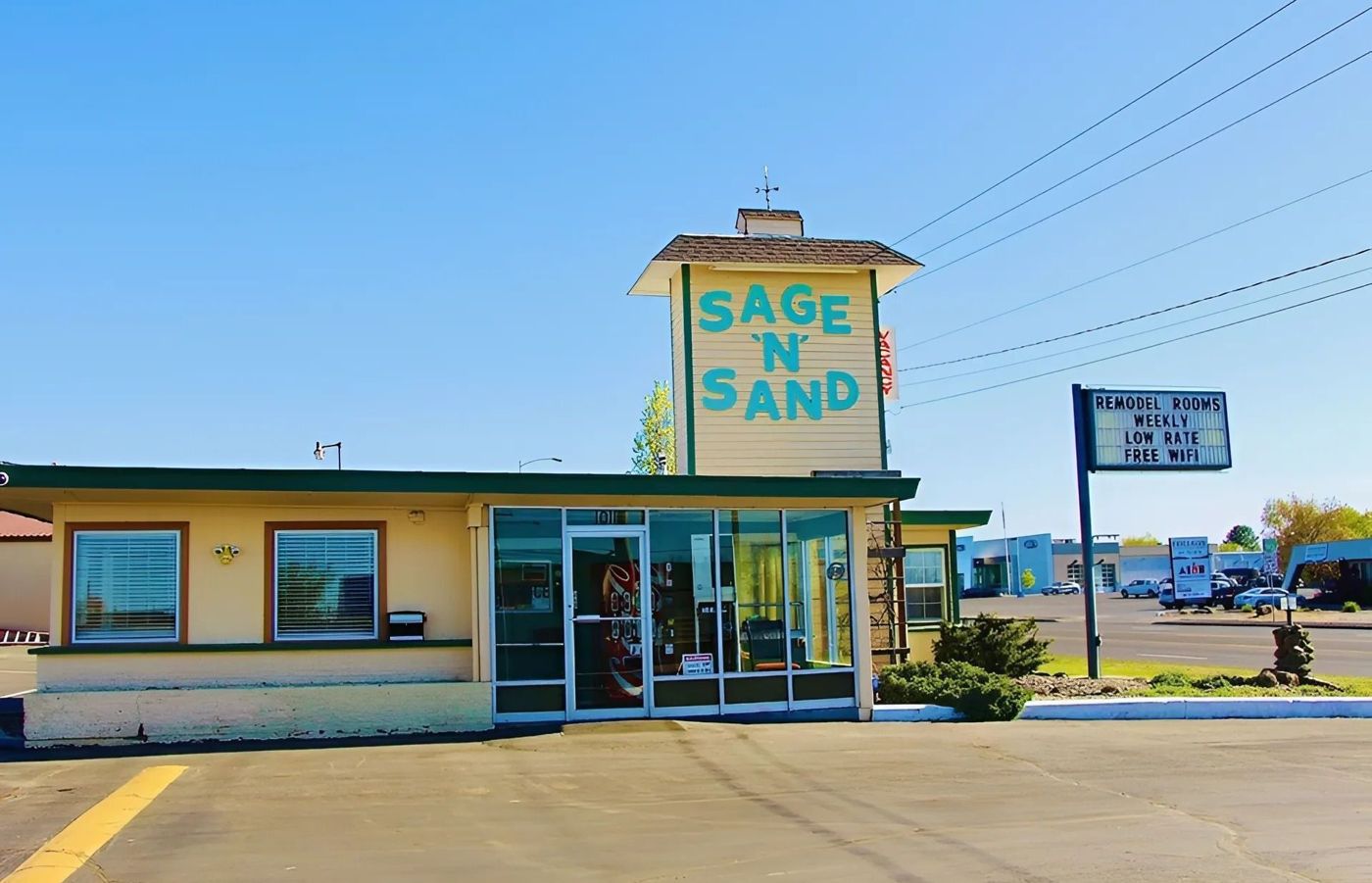 Sage N Sand Motel
