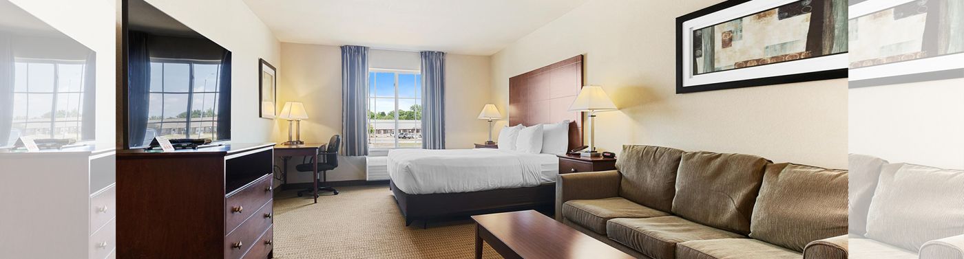 Cobblestone Hotel & Suites