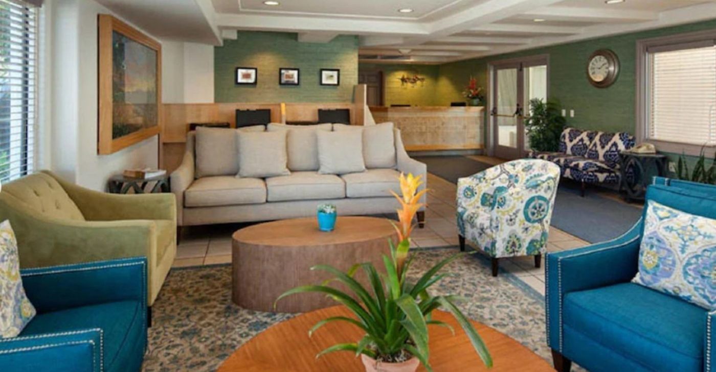 Sandpiper Lodge
