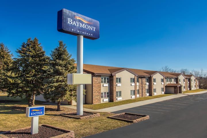 Baymont Joliet