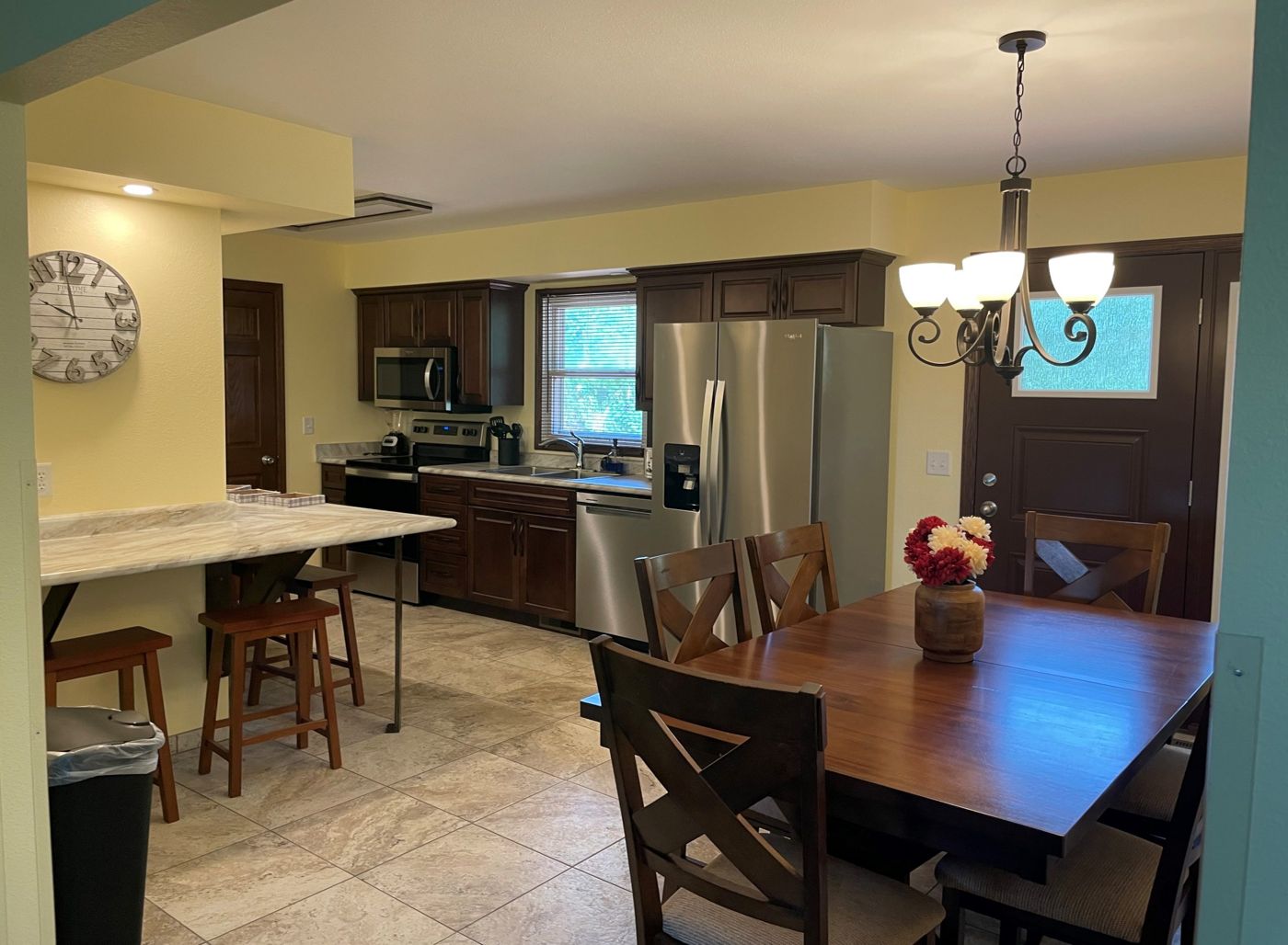 All Star Inn & Suites
