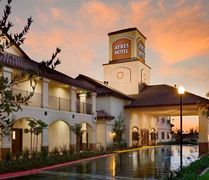 Ayres Hotel Redlands
