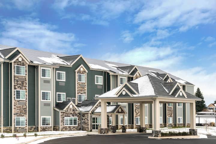 Microtel Inn & Suites by Wyndham Carlisle