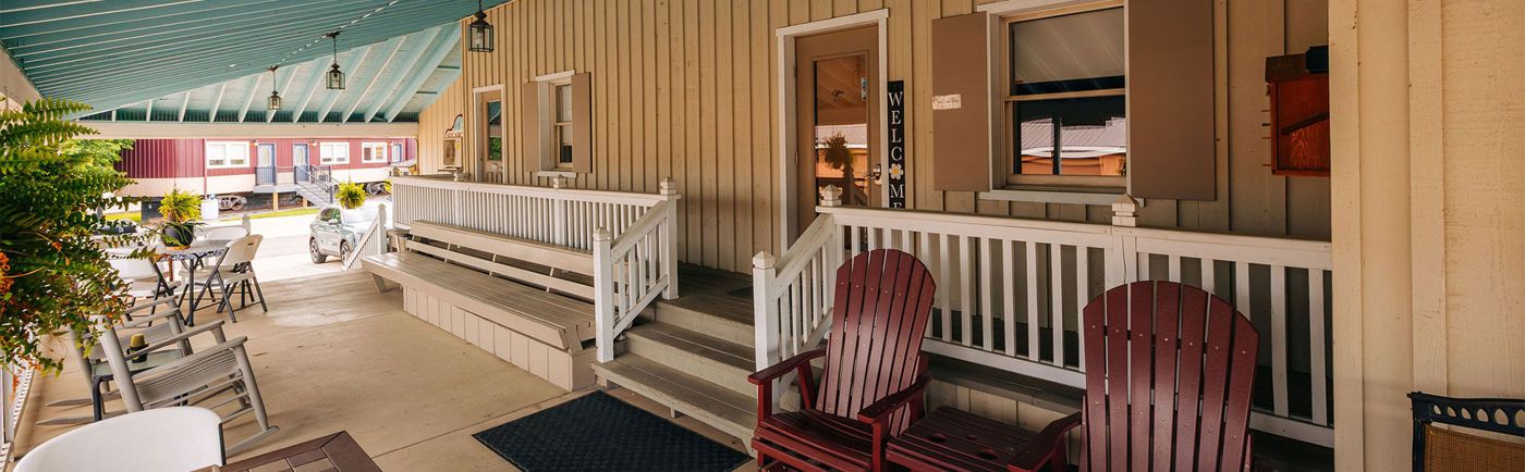 Sugarcreek Village Inn