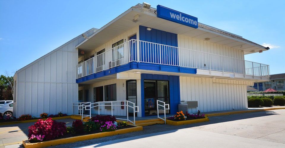 Motel 6