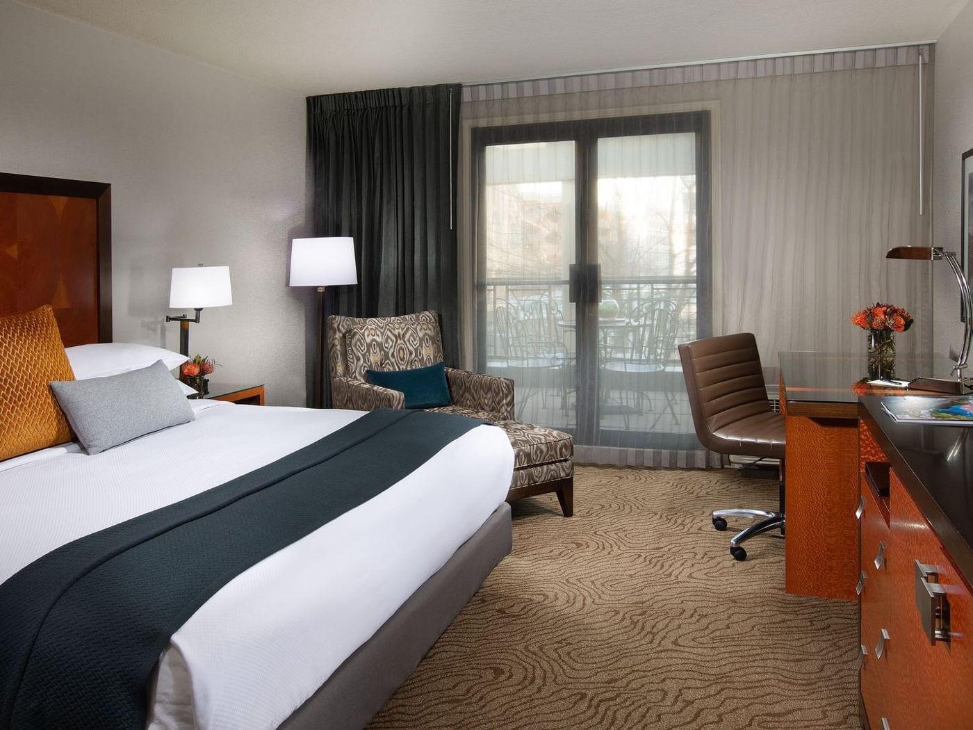 Paramount Hotel