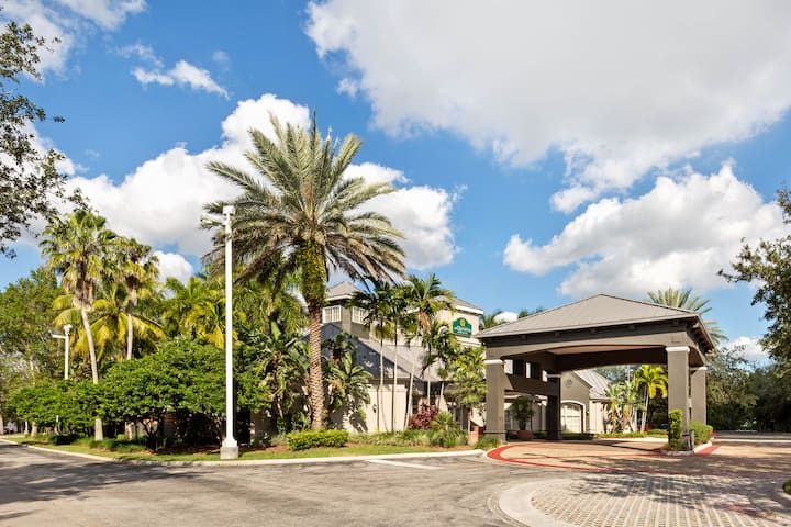 La Quinta Inn & Suites Ft. Lauderdale Plantation