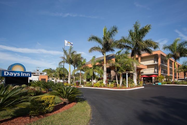 Days Inn