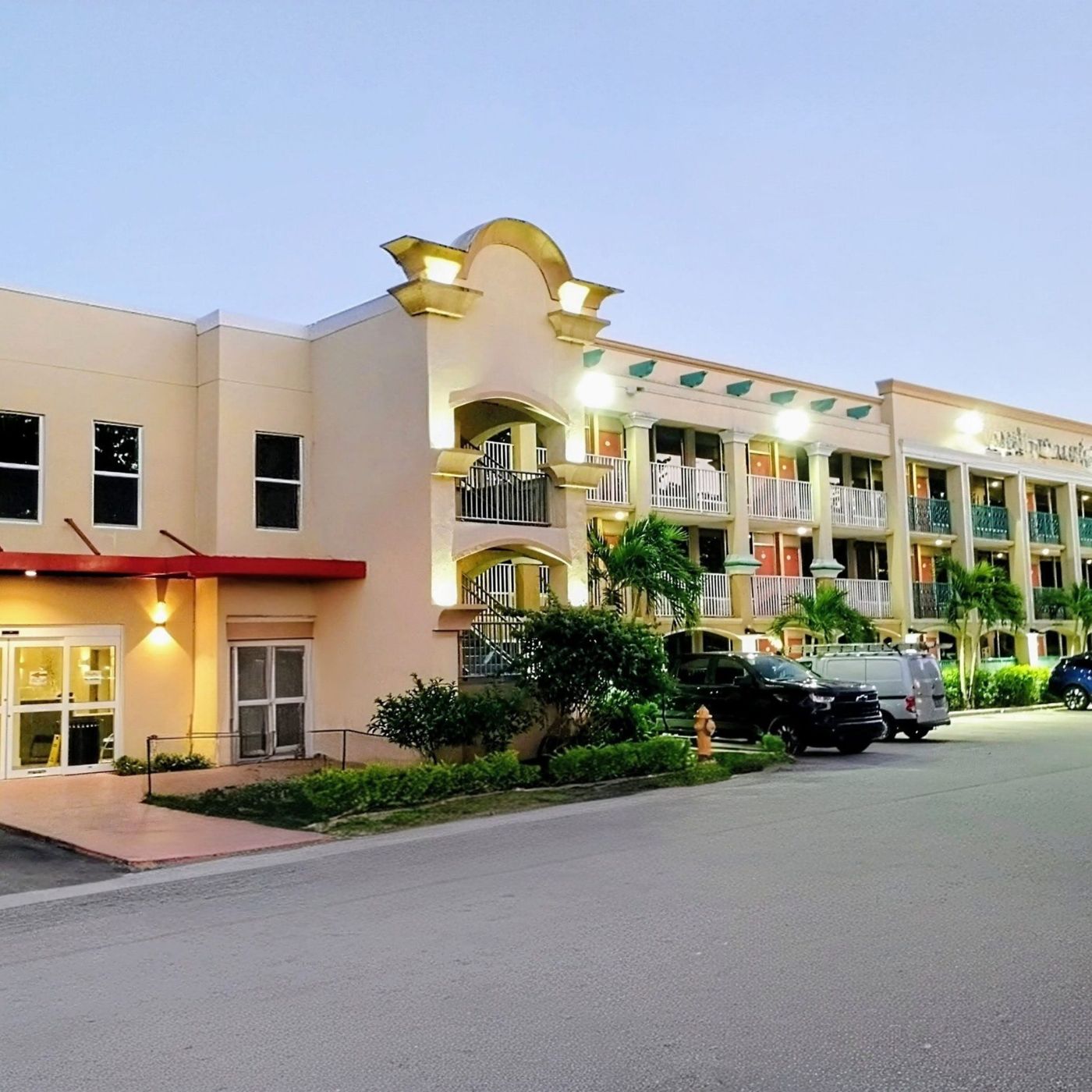 Red Carpet Inn