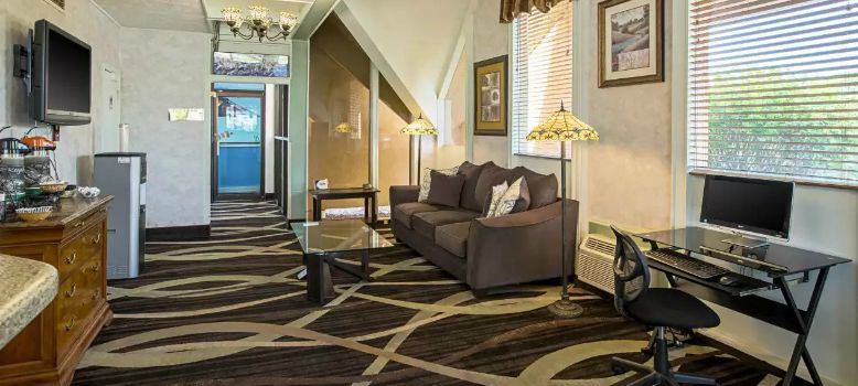 Quality Inn & Suites Council Bluffs