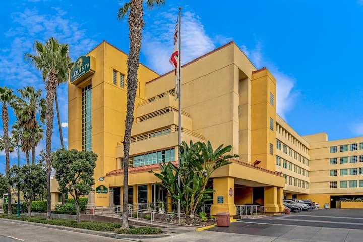 La Quinta Inn & Suites Anaheim