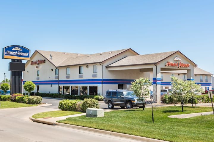 Howard Johnson