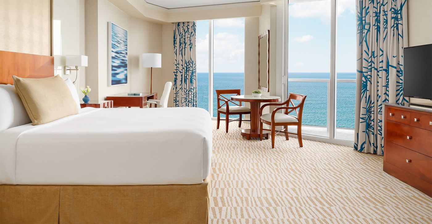 Trump International Beach Resort