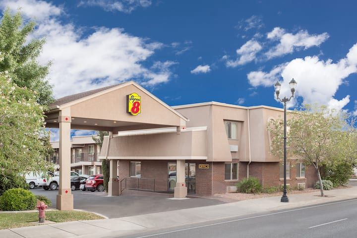 Super 8 St. George