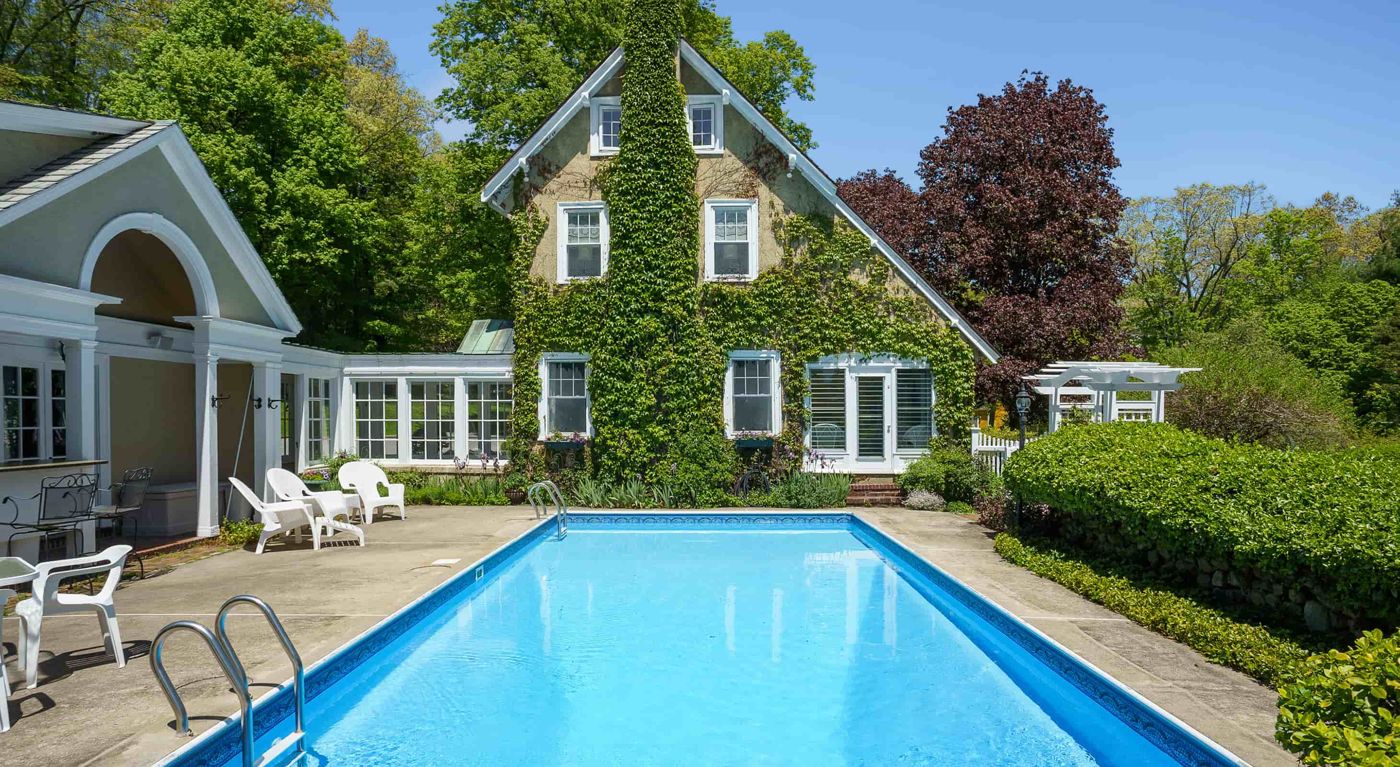 Howarth House Bed and Breakfast
