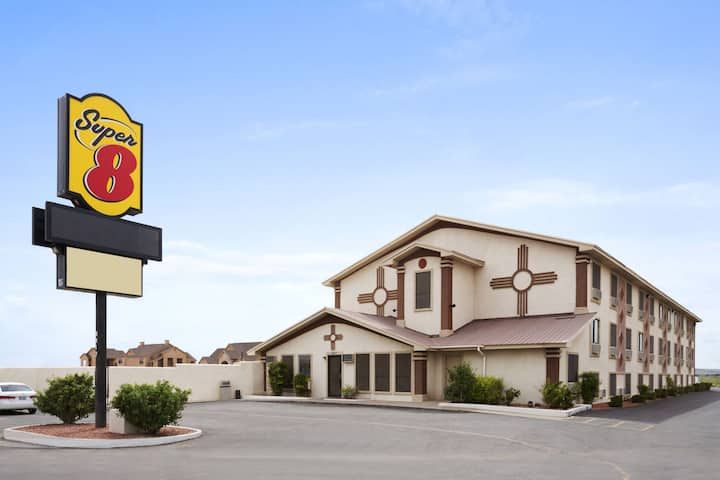 Super 8