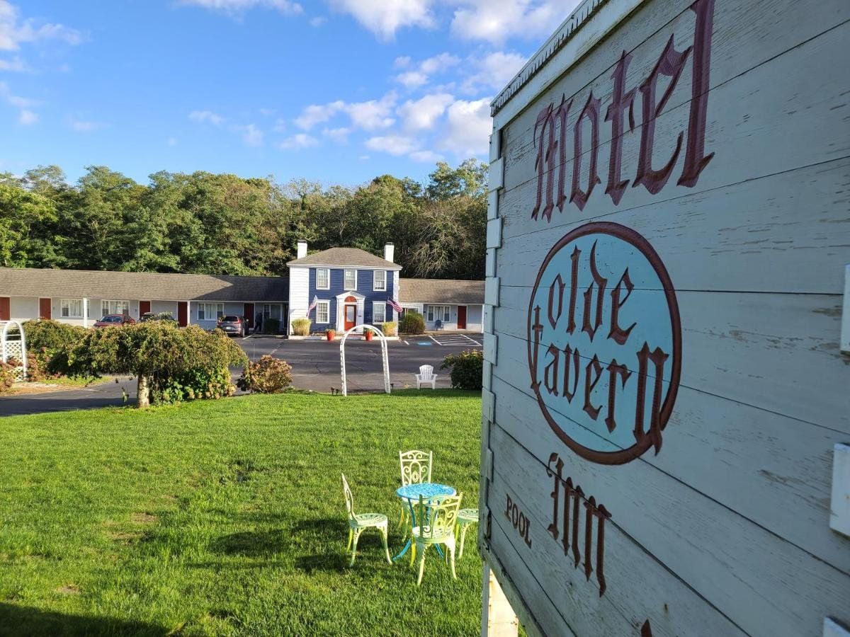 Olde Tavern Motel & Inn