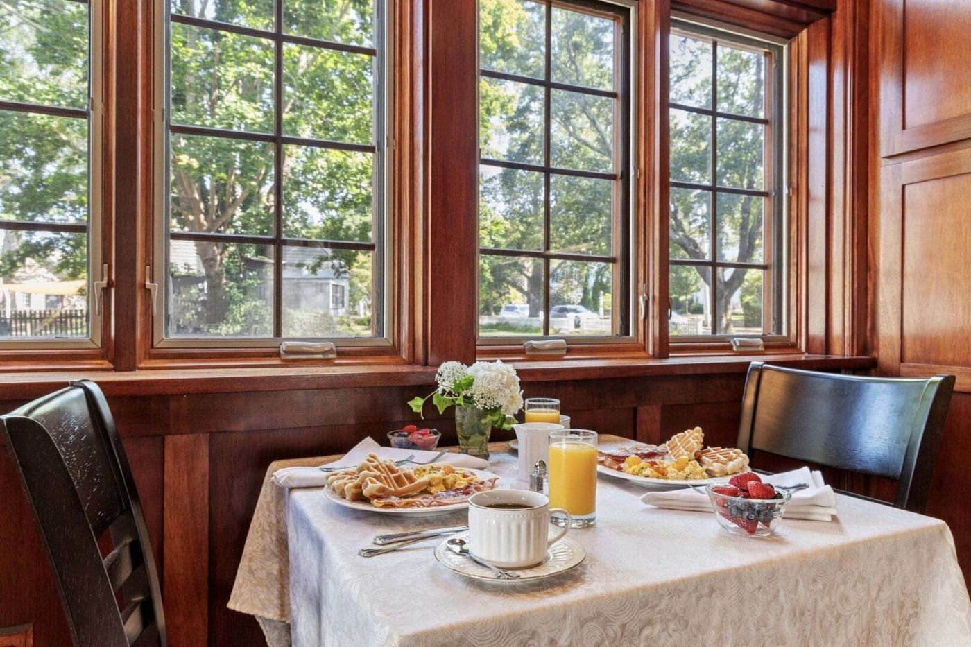 Isaiah Jones Homestead Bed & Breakfast
