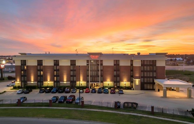 Drury Inn & Suites
