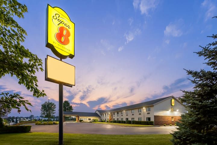 Super 8 Motel - Rochester/Henrietta