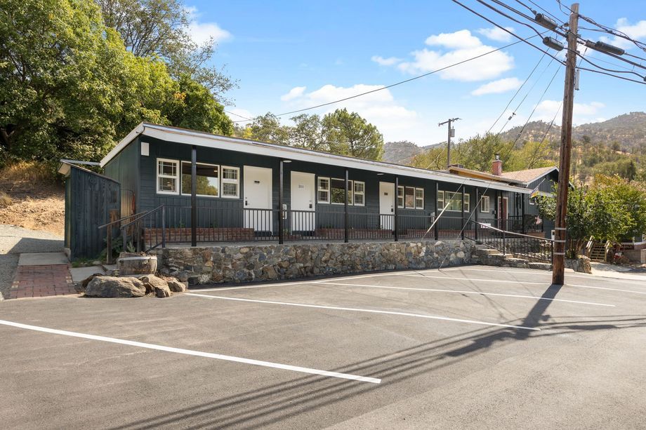 Sequoia Motel