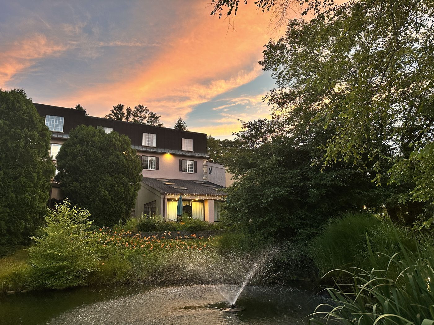 Meadowbrook Inn