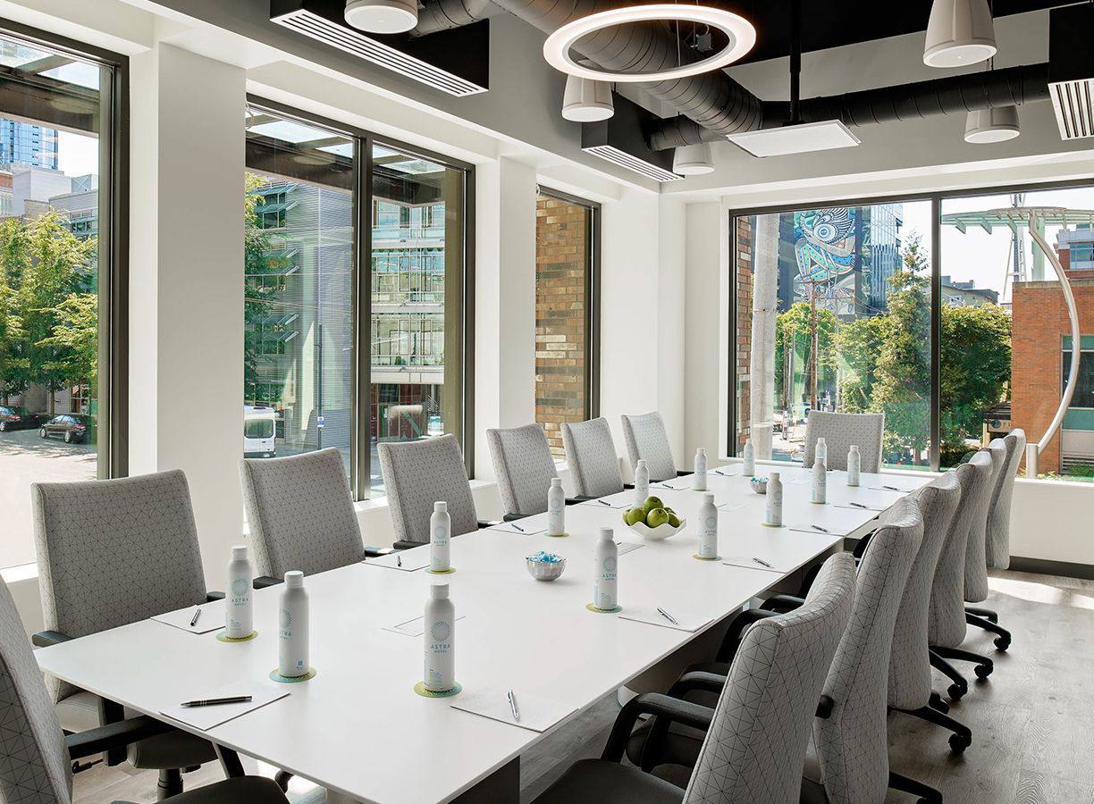 Astra Hotel Seattle