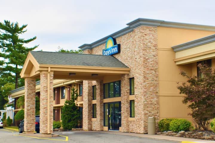 Days Inn Wayne