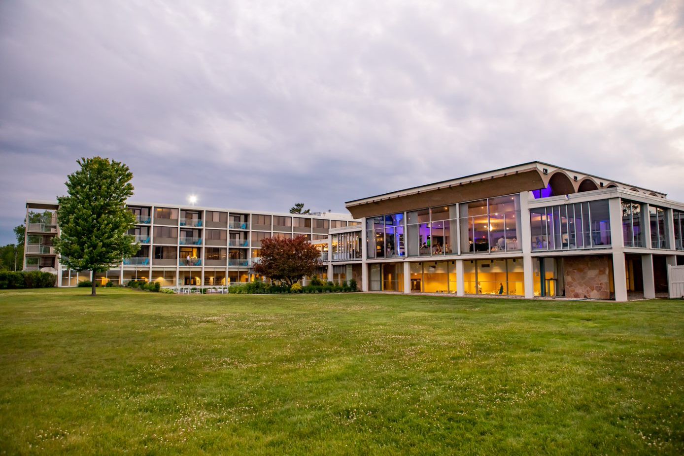Illinois Beach Hotel