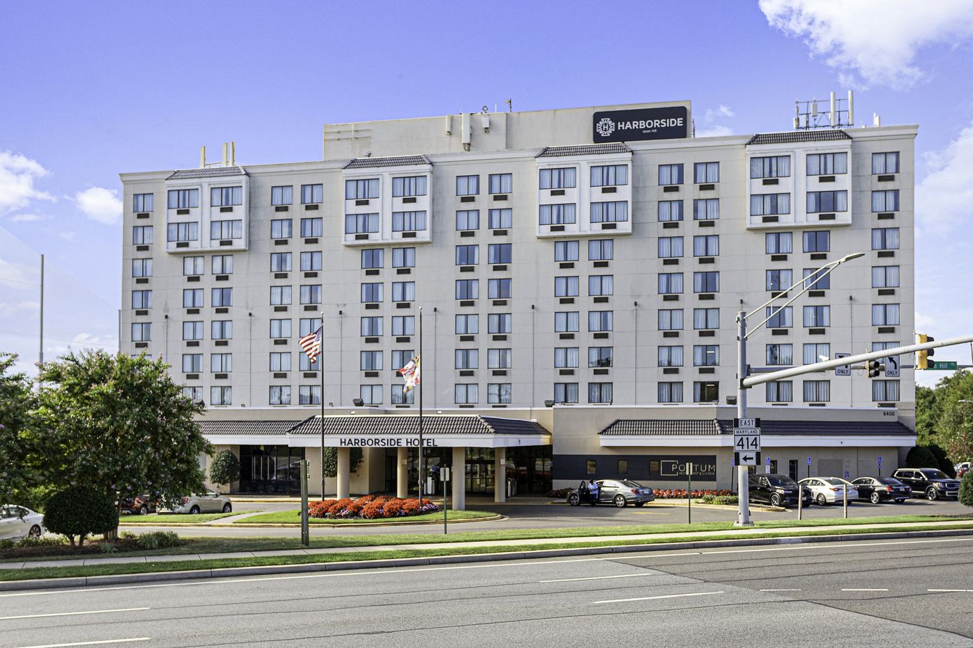 Harborside Hotel