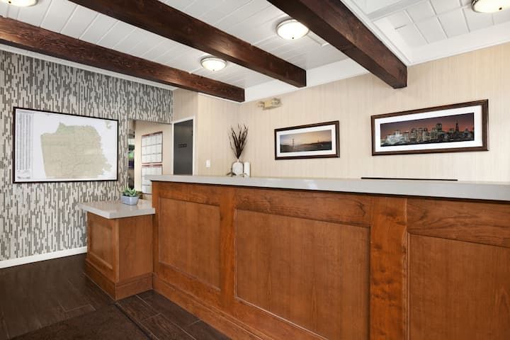 Francisco Bay Inn