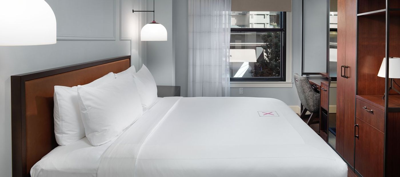 Axiom Hotel
